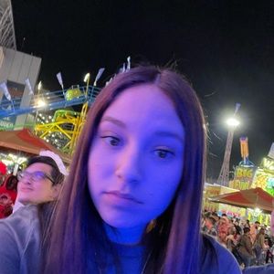 Meet your Posher, Karina